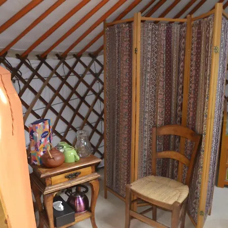 Bed & Breakfast Le Portillon Des Fees Sost