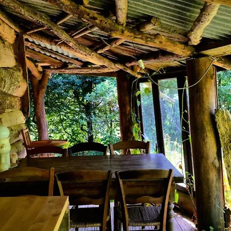 Le Portillon Des Fees Bed & Breakfast