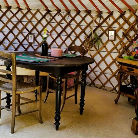 Bed & Breakfast Le Portillon Des Fees Sost