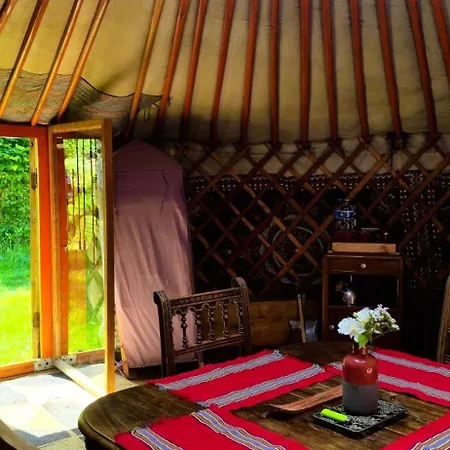 Le Portillon Des Fees Bed & Breakfast Sost